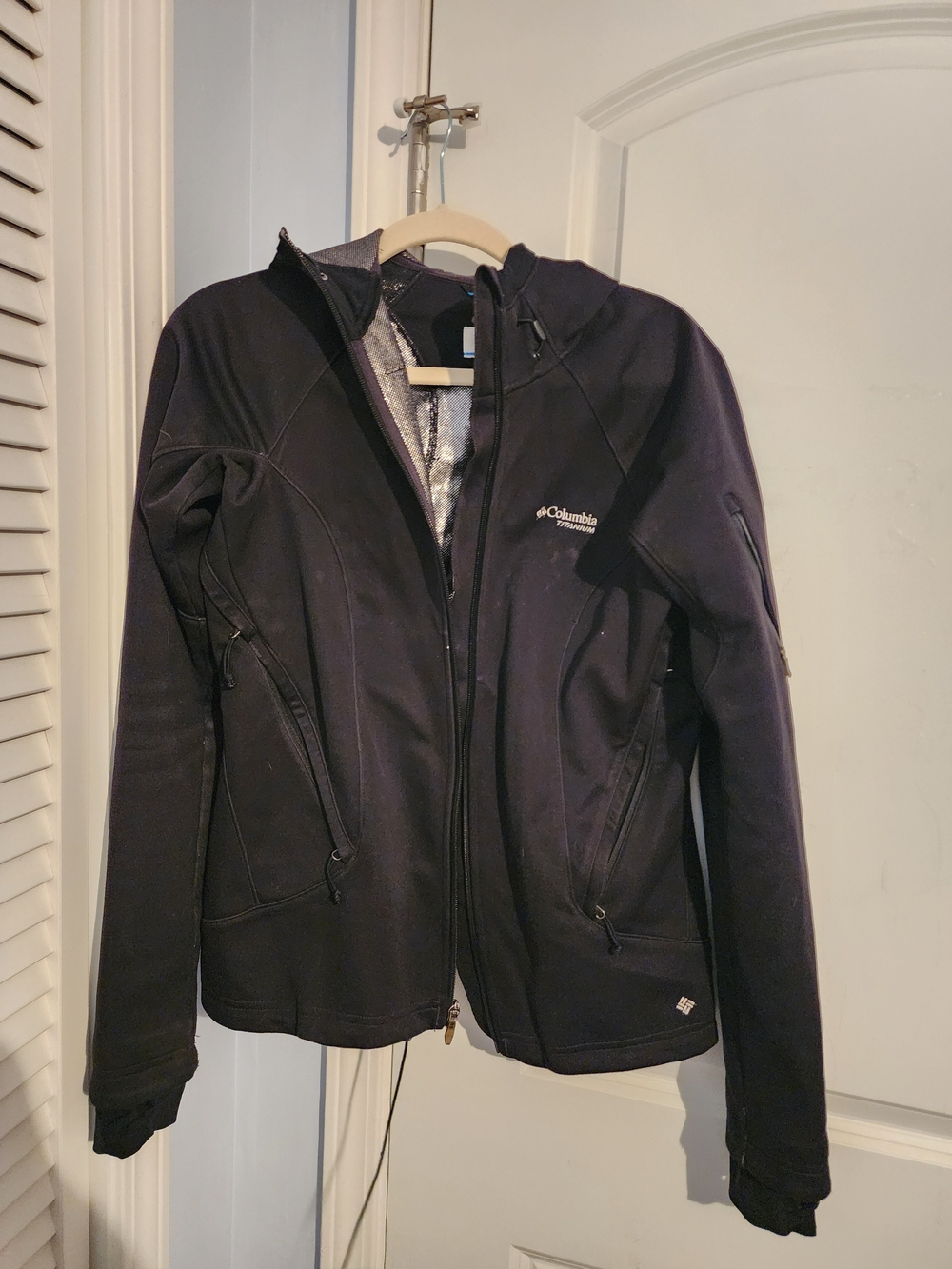 Columbia Black Softshell Hooded Jacket